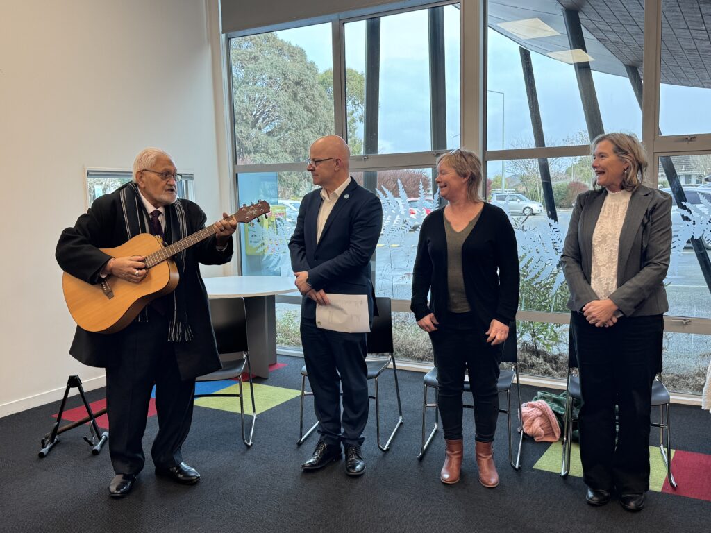 Getting rangatahi on the road: licence support
